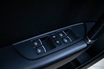 Volkswagen Touareg II 3.0TDI V6 180kW automat, vzduch - 16