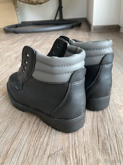 Pracovní / zdravotní obuv - 16