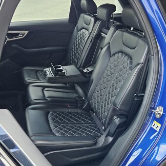 AUDI SQ7 4.0TDI MATRIX TAŽNÉ HUD PANO BOSE 360 - 16