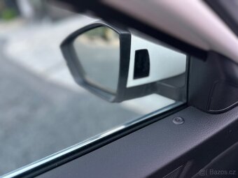 ŠKODA SUPERB 2.0 TDI 110 KW TAŽNÉ COCKPIT TAŽNÉ CANTON m2021 - 16