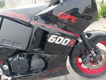 Kawasaki gpx 600 - 16