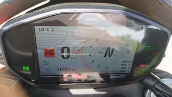 Ducati Hypermotard 950 RVE 2022 - 16