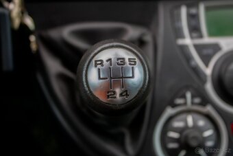 Peugeot 807 2.0 HDI SR - 16