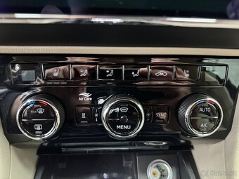 Škoda Superb Laurin & Klement 2.0 TDI (140 kW)4x4. - 16