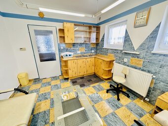 Prodej komerčních prostor - provozovna, 35 m2 + navíc pozeme - 16