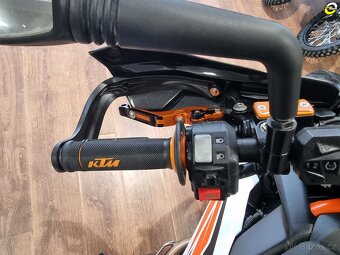 KTM 690 SMC-R - 16