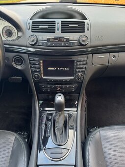 Mercedes Benz E55 AMG w211 - 16