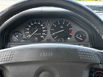 BMW 318i E30 - 16
