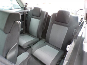 Opel Zafira 1,6 Turbo 110kW 7.MÍST,TAŽNÉ - 16