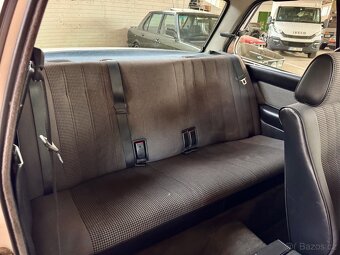 BMW E30 320i coupe klima/bez šíbru - 16