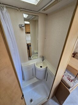 Karavan Bailey Discovery 300 r.v.2004 Pro 3/4 osoby - 16