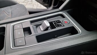 SEAT LEON FR 1.4 TSI 110KW+E-HYBRID.AUTOMAT.ROK 12/2020 - 16