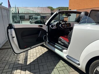 VW Beetle 2.0 TDi Sport DSG - 16