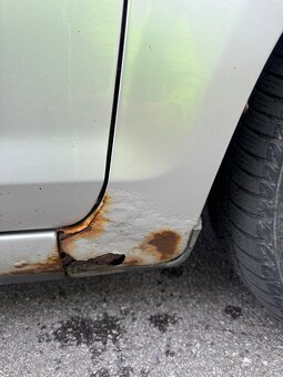 Ford Focus 1.6i 74kW - 16