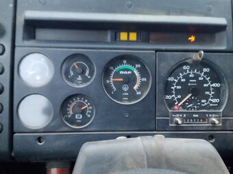 Daf nosič kontejnerů s HR - 16