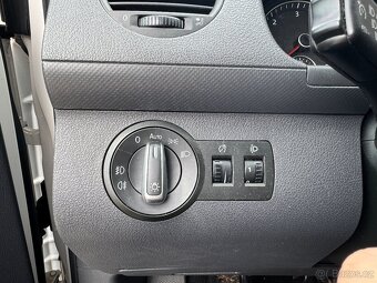 VW Caddy MAXI 2.0TDi 103kw 5míst, psí boxy / kenela - 16