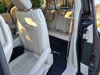 Chrysler Pacifica 3,6 Touring L, nový model, DPH - 16