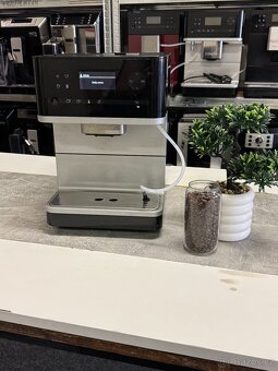 Kávovar Miele CM 6100 - 16