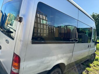 Ford tranzit 2.0hdi 9 místný - 16