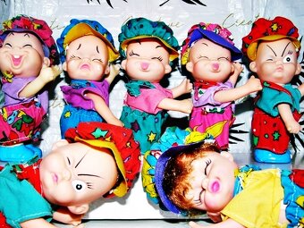 Retro sběratelské malé panenky šklebíci parta 7 rošťáků - 16