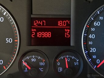 VW Caddy Maxi 1.9TDi 77KW 7 Míst Digi klima Tažné - 16