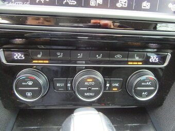 Volkswagen Passat, 1,6TDI-88KW-NOVÁ STK - 16