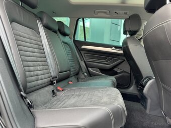 Volkswagen Passat Panorama 2022 - 16