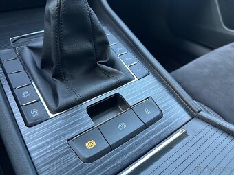 Škoda Superb 2.0TDi STYLE EXTRA, ČR - 16