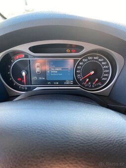 Ford S-Max 2.0 107kw 7.místné - 16