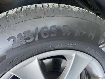 Ford Kuga 1.5 EcoBoost Sync Edition - 16