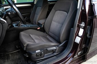 Volkswagen Passat Variant 2.0 TDI BMT Comfortline - 16