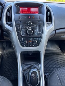 Opel Astra Combi 1.4T 103kw, 1.Majitel, SERVISOVANÝ, STK - 16
