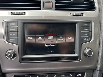 Volkswagen Golf,  1.6Tdi 81KW Confortline servis - 16