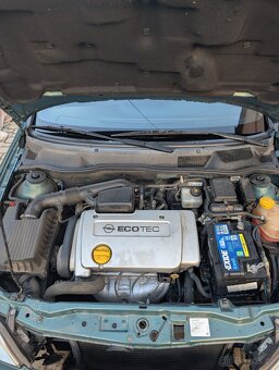 Opel Astra 1.4 16V - 16
