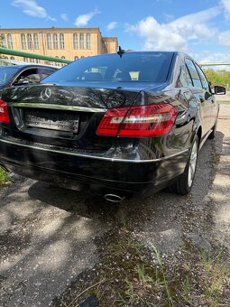 Mercedes w 212 E350d 2010 - 16