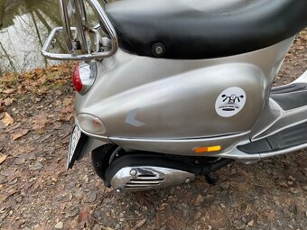 Vespa ET4 150 - 16
