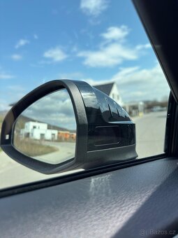 Audi A4 Avant 40 2.0 TDI 3x S line quattro - 16