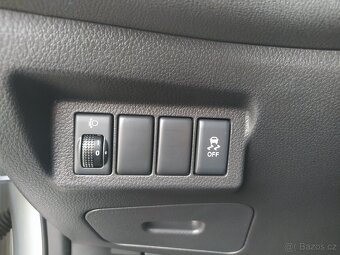 Nissan X-Trail 2.0 dCi 127Kw Elegance 4x4 r.v.2012 - 16