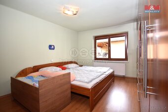 Prodej rodinného domu s výrobní dílnou, 1200 m², Spálov - 16