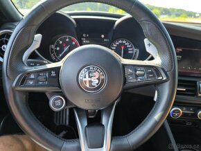 Alfa Romeo Giulia Veloce Ti - 16