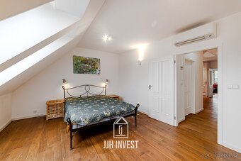 Prodej bytu 4+kk 138 m² + balkon 7,5 m², Praha - Michle - 16