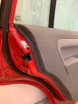 Ford Fusion, LZ dveře - 16