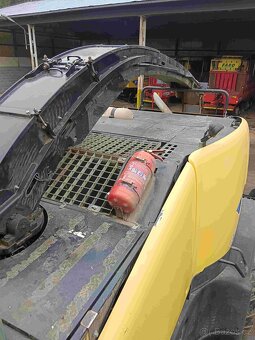 New Holland  FR 600 - 16