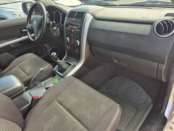 Suzuki Grand Vitara,1.9DDiS,95KW,4x4,KEYLESS,VÝHŘEV,9/2010 - 16