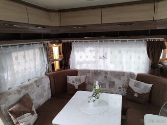 Karavan Hobby 460 de luxe - 16