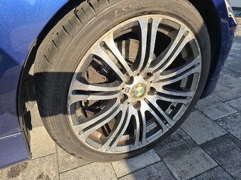 BMW 320D E91, r.v. 2008, vyhřívané sedačky, park. senzory
 - 16