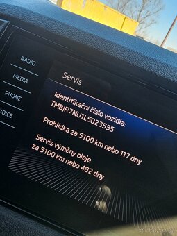 Škoda Karoq sport line 1,5 Tsi 110kw My 2020 dsg top - 16