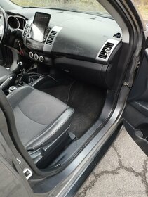 Peugeot 4007 - 16