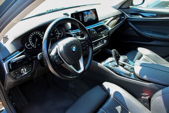 BMW Rad 5 540i A/T - 16