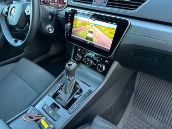 ŠKODA SUPERB III 2.0 TDI 140 KW MATRIX COCKPIT m2021 - 16
